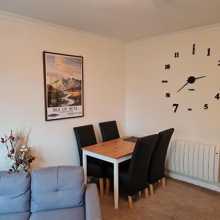 Modern Spacious Central Apartment Portree Luaran gambar